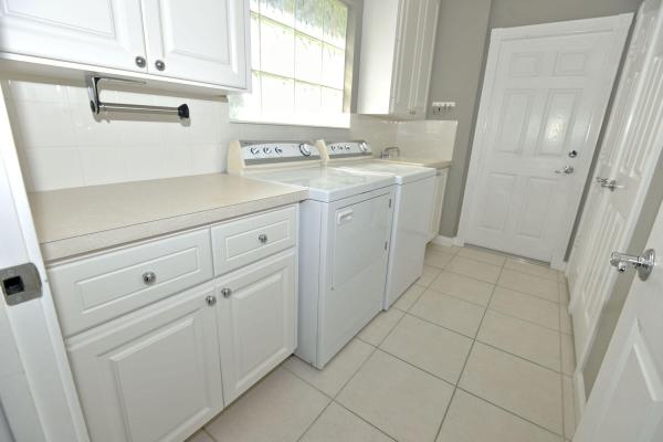 Magnolia Bay, 5083 Magnolia Bay Cir, Palm Beach Gardens, Florida 33418, image 2