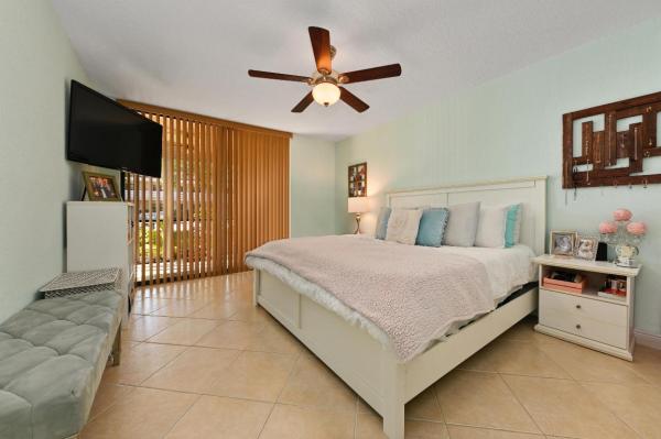 Crystal Bay Club, 4491 Crystal Lake Dr #B102, Deerfield Beach, Florida 33064, image 3