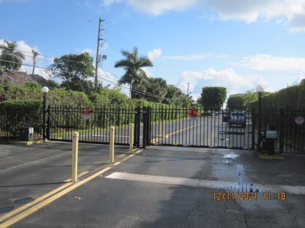 Hidden Harbour Of The Palm Beaches, 890 N Federal Hwy #310, Lantana, Florida 33462, image 1