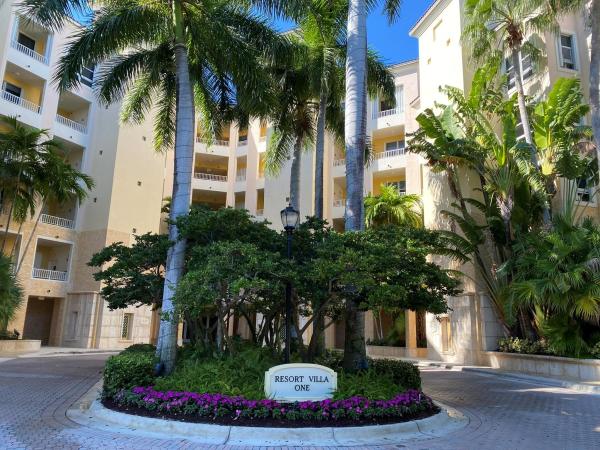 Resort Villa, 705 Crandon Blvd #205, Key Biscayne, Florida 33149, image 1