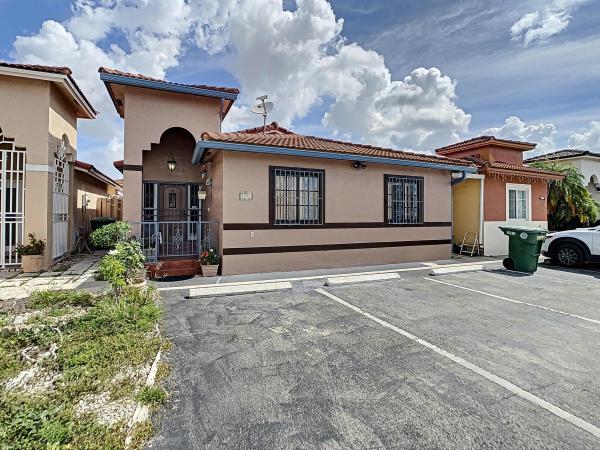 Los Palacios, 9291 NW 121st St #80, Hialeah Gardens, Florida 33018, image 2