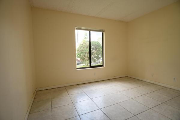The Palm Club West Village, 3606 Alder Dr #D1, West Palm Beach, Florida 33417, image 2