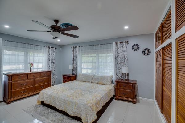 Sunrise Estates, 1206 S 11th St, Fort Pierce, Florida 34950, image 1