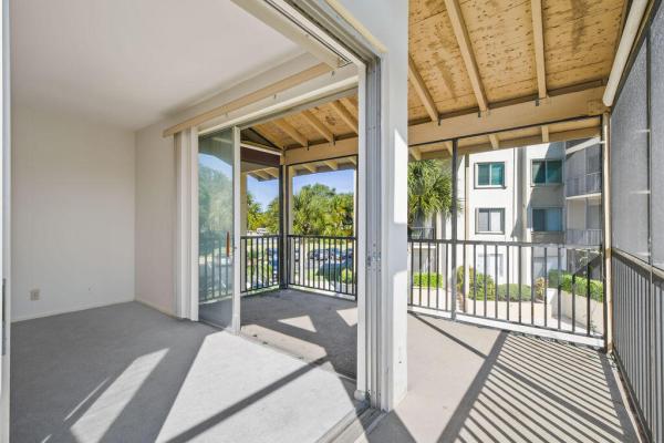 Longwood, 11811 Avenue Of The Pga, Palm Beach Gardens, Florida 33418, image 2
