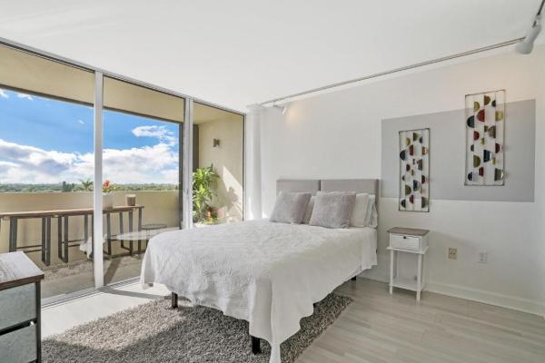 The Palm Beach House, 5600 N Flagler Dr #604, West Palm Beach, Florida 33407, image 1