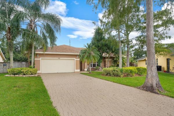 Crestwood, 105 Oxford Ct, Royal Palm Beach, Florida 33411, image 2