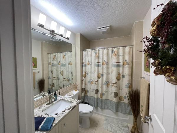 Harbour Isle East, 38 Harbour Isle Dr #104, Fort Pierce, Florida 34949, image 2