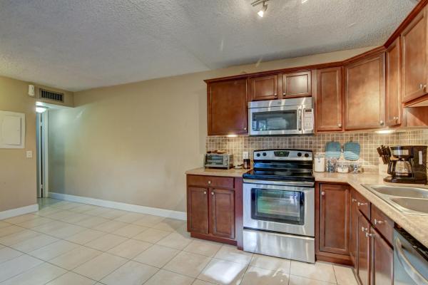 Spanish Wells, 3002 San Clara Dr, Delray Beach, Florida 33445, image 2
