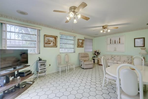 Leslie Estates, 3365 NW 195th Ter, Miami Gardens, Florida 33056, image 2