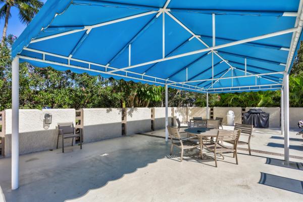 Lincoln Tower, 2400 Presidential Way #406, West Palm Beach, Florida 33401, image 1