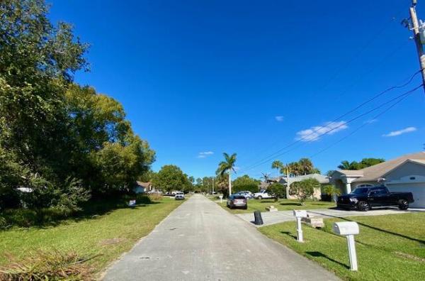Hidden Oaks, 2550-2558 SW Westfield St, Port St. Lucie, Florida 34953, image 2