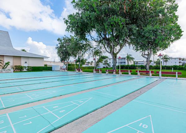 Lake Clarke Gardens, 2668 N Garden Dr N #312, Lake Worth, Florida 33461, image 3