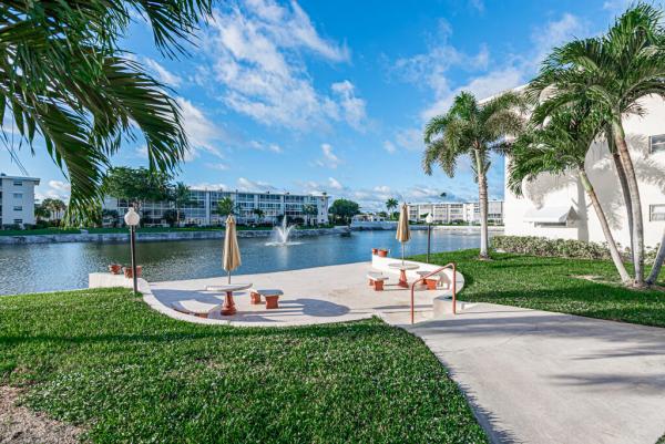 Lake Clarke Gardens, 2668 N Garden Dr N #312, Lake Worth, Florida 33461, image 1