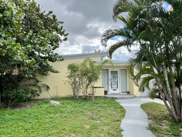 College Park, 167 Bryn Mawr Dr, Lake Worth Beach, Florida 33460, image 1