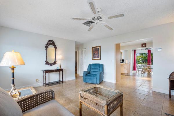 Palm Beach Leisureville, 2303 SW 21st Ter, Boynton Beach, Florida 33426, image 1