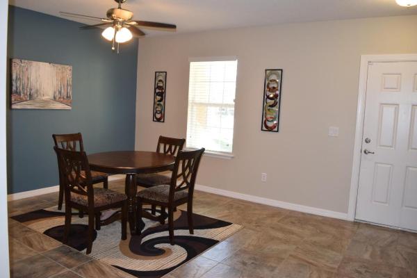 Moss Rose Place, 687 NE Moss Rose Pl, Port St. Lucie, Florida 34983, image 3