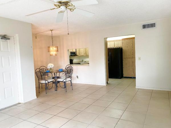 The Palm Club, 1102 Green Pine Blvd #H1, West Palm Beach, Florida 33409, image 3