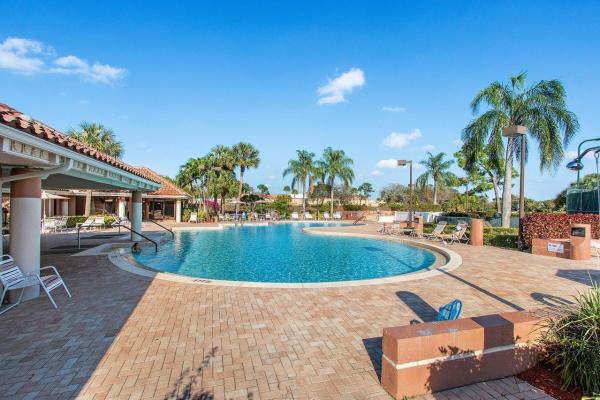 The Aviary At River Bridge, 137 Harbor Lake Cir, Greenacres, Florida 33413, image 2