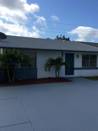 Villas Of Palm Beach, 4908 Saratoga Rd, West Palm Beach, Florida 33415, image 2