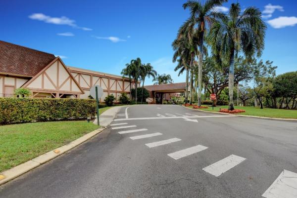 Huntington Lakes 5, 7310 Ashford Pl #503, Delray Beach, Florida 33446, image 1