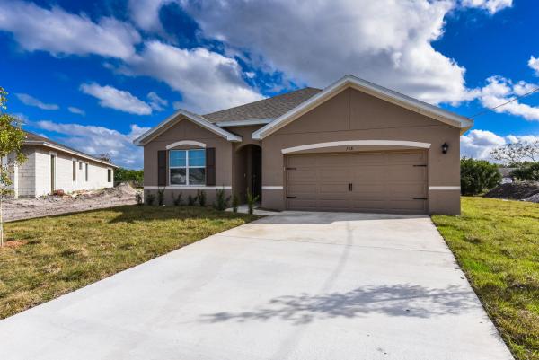 Cashmere Cove, 718 SW Crean Ter, Port St. Lucie, Florida 34953, image 2