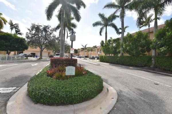 Crestwood At Carolina, 2944 Crestwood Ter #8101, Margate, Florida 33063, image 1