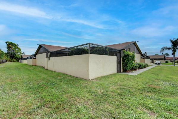 Lake Pine Estates, 4806 Sunny Palm Cir #B, West Palm Beach, Florida 33415, image 1