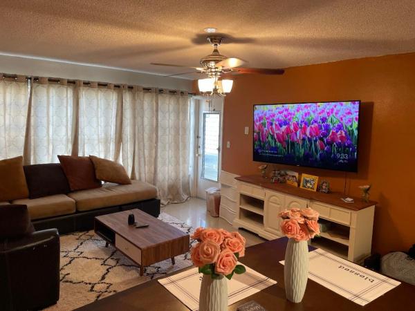 1460 NE 169th St #110, Unincorporated Dade County, Florida 33162, image 2