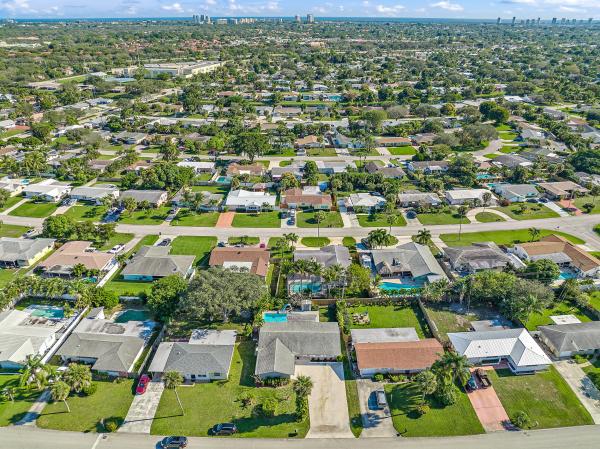 Palm Beach Gardens No HOA, 9858 Dahlia Ave, Palm Beach Gardens, Florida 33410, image 2