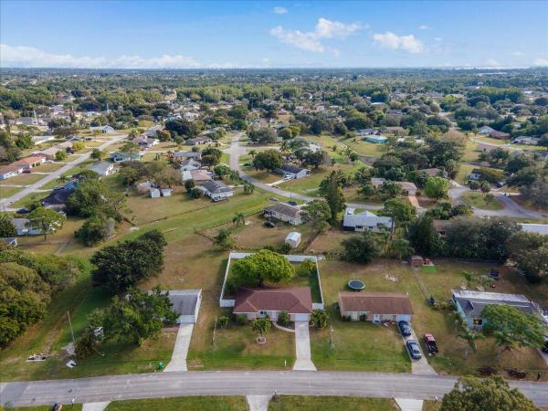 373 SW Cherryhill Rd, Port St. Lucie, Florida 34953, image 1