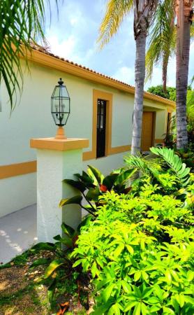 Pinewood Cove, 5572 American Cir, Delray Beach, Florida 33484, image 2