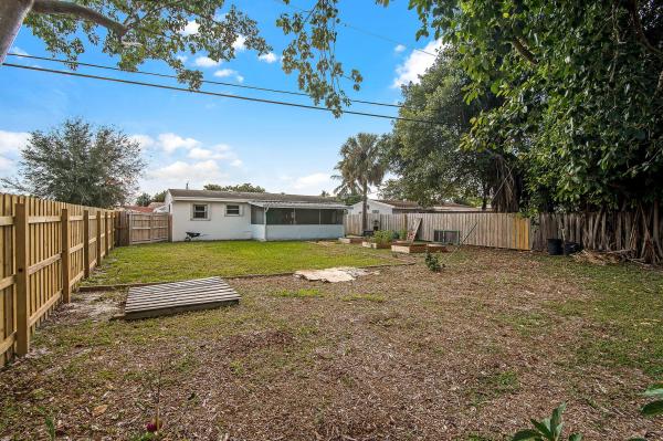 Gun Club Estates, 4203 N Browning Dr N, West Palm Beach, Florida 33406, image 1