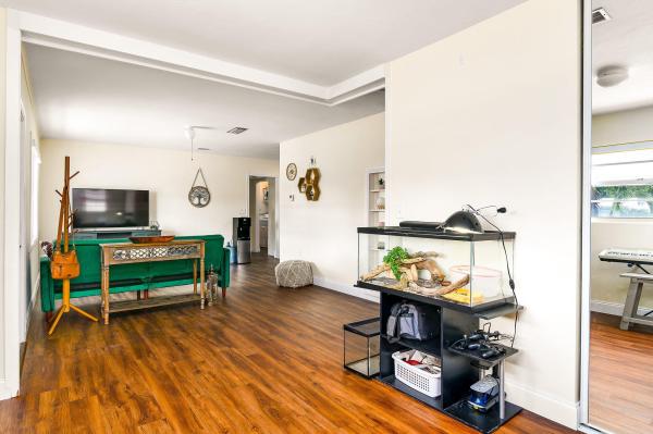 Gun Club Estates, 4203 N Browning Dr N, West Palm Beach, Florida 33406, image 3