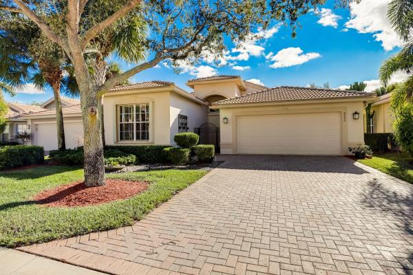Valencia Shores, 8290 Sandpiper Glen Dr, Lake Worth, Florida 33467, image 1