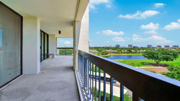 Jefferson Tower, 2425 Presidential Way #804, West Palm Beach, Florida 33401, image 2