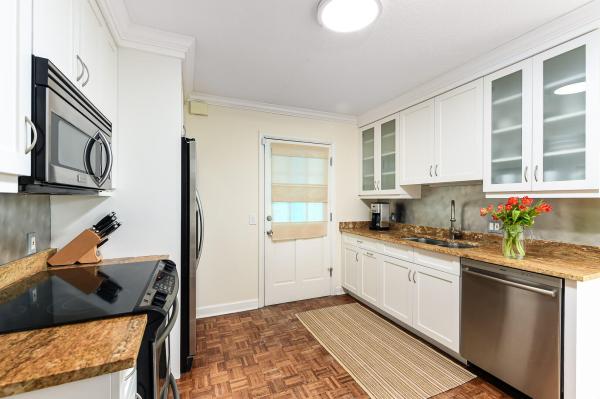 French Villas Of Palm Beach, 201 Everglade Ave #206, Palm Beach, Florida 33480, image 1