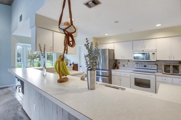 Whippoorwill Lakes, 829 Whippoorwill Ter, West Palm Beach, Florida 33411, image 3