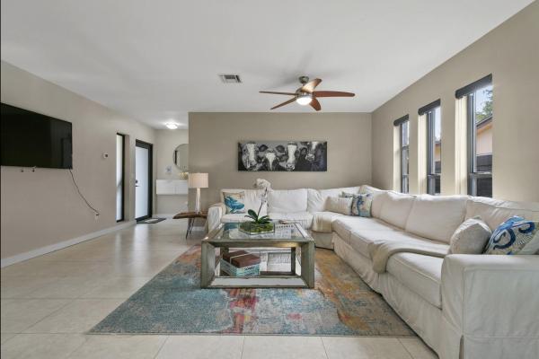 Dania Highlands, 203 SE 5th St, Dania Beach, Florida 33004, image 1