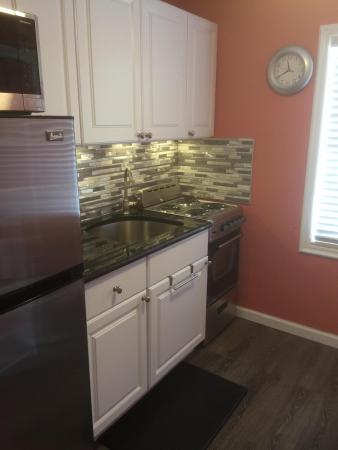 Gulfstream, 31 S Golfview Rd #9, Lake Worth Beach, Florida 33460, image 1