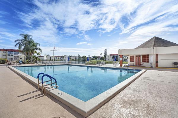 Sunrise Lakes 1, 8040 N Sunrise Lakes Dr #101, Sunrise, Florida 33322, image 1
