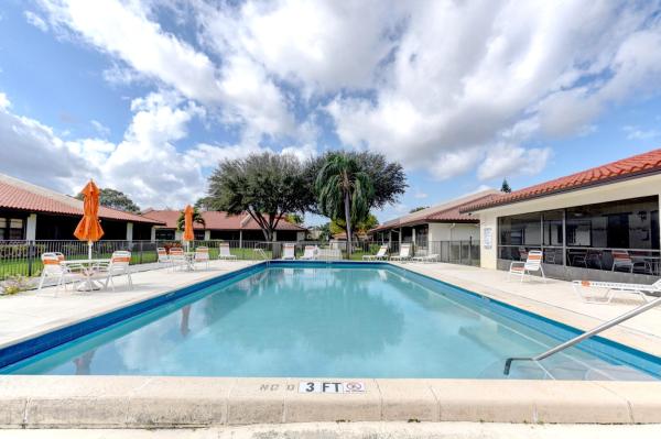 Bethesda Park, 14 Bethesda Park Cir #D14, Boynton Beach, Florida 33435, image 2