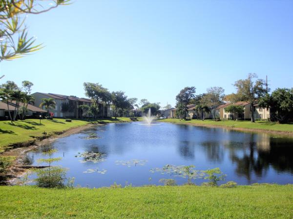 Pine Ridge North 3, 726 Sunny Pine Way #C1, Greenacres, Florida 33415, image 2