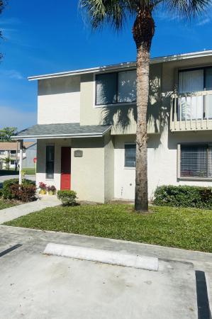 Canalakes, 704 Riverside Dr, Greenacres, Florida 33463, image 2