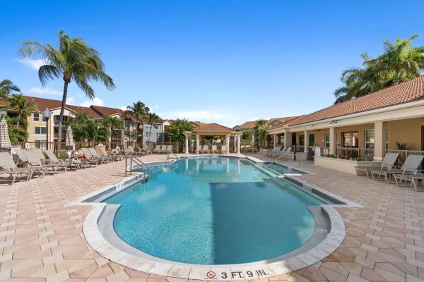 Mirabella Villas, 323 Villa Cir, Boynton Beach, Florida 33435, image 2