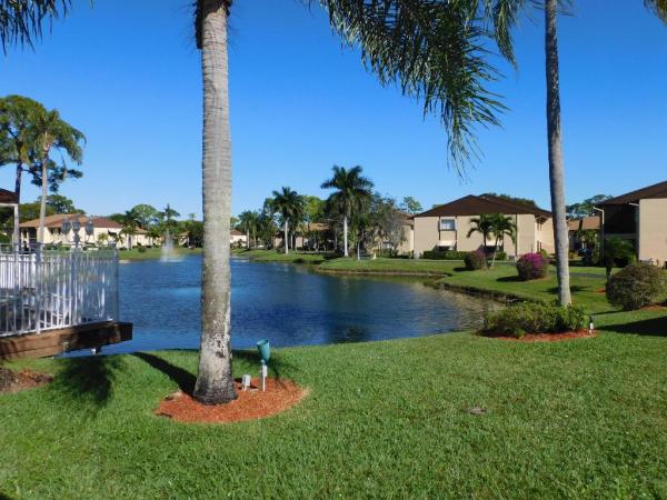 Pine Ridge South 2, 208 Pine Hov Cir #C-2, Greenacres, Florida 33463, image 1