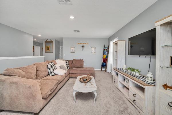 2476 White Poppy Dr, Florida 34747, image 1