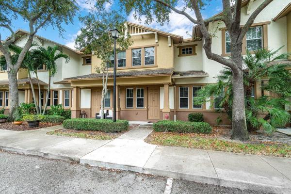 CitySide, 690 Pacific Grove Dr #4, West Palm Beach, Florida 33401, image 2