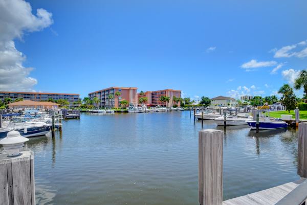 Tropic Bay, 900 Dogwood Dr #237, Delray Beach, Florida 33483, image 3
