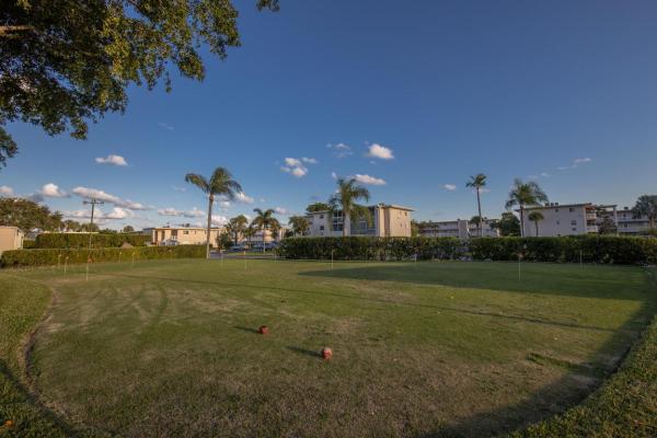 Lake Clarke Gardens, 2615 S Garden Dr S #401, Lake Worth, Florida 33461, image 1