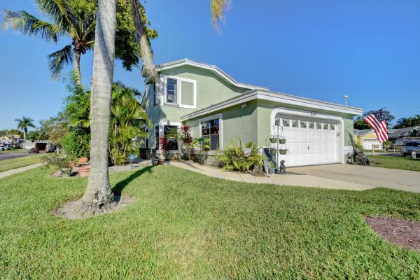 Beaconwood Village At Lacuna, 8119 Covington Ct, Lake Worth, Florida 33467, image 1